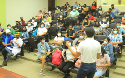 Estudiantes de las Distintas Carreras de Ciencias Económicas Reciben Conversatorio de la Seguridad Industrial